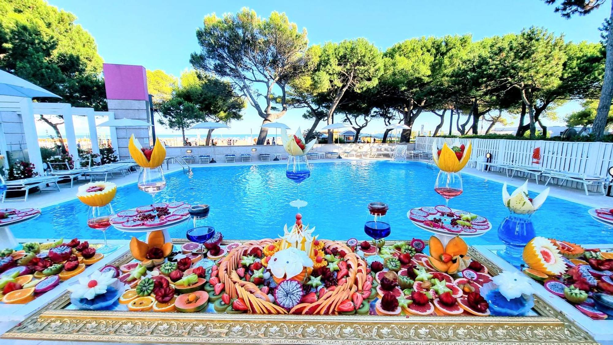 Hotel Bristol リニャーノ・サッビアドーロ エクステリア 写真