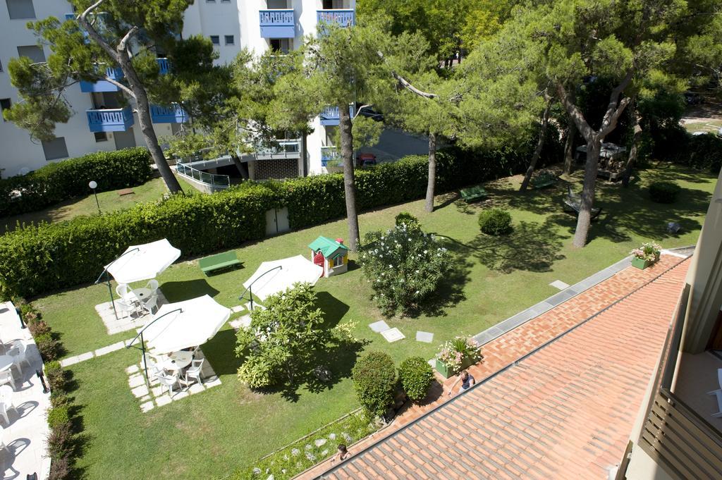 Hotel Bristol リニャーノ・サッビアドーロ エクステリア 写真